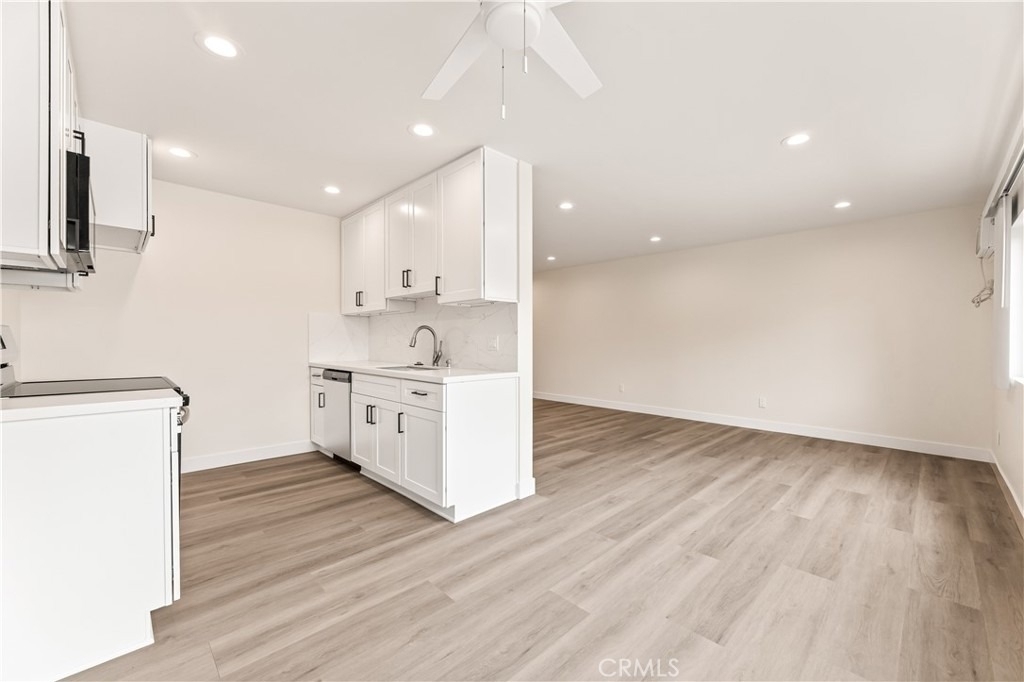 5409 Radford Avenue - Photo 9