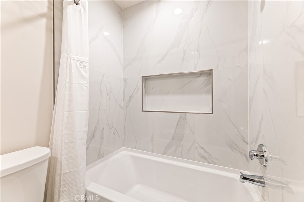 5409 Radford Avenue - Photo 19