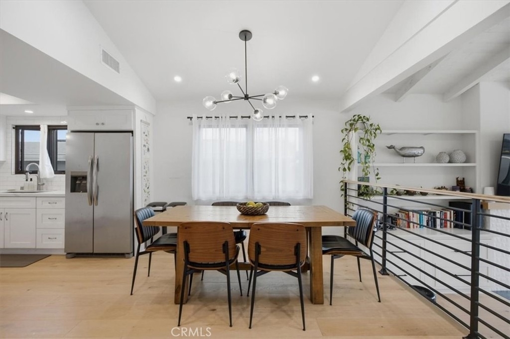 1506 Wollacott Street - Photo 6
