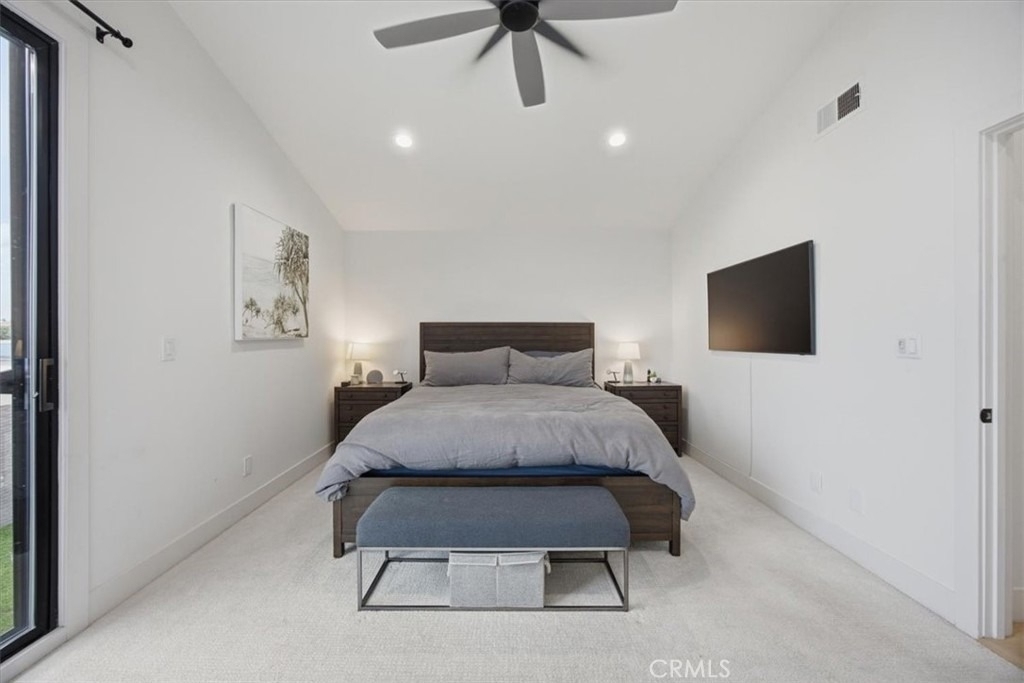 1506 Wollacott Street - Photo 10