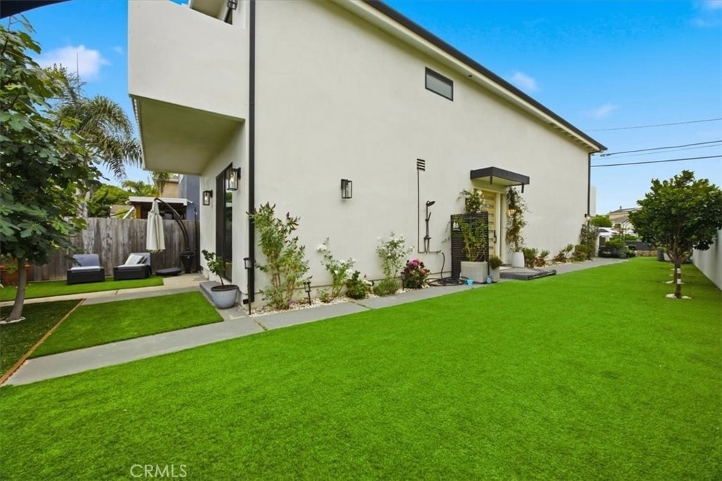 1506 Wollacott Street - Photo 23