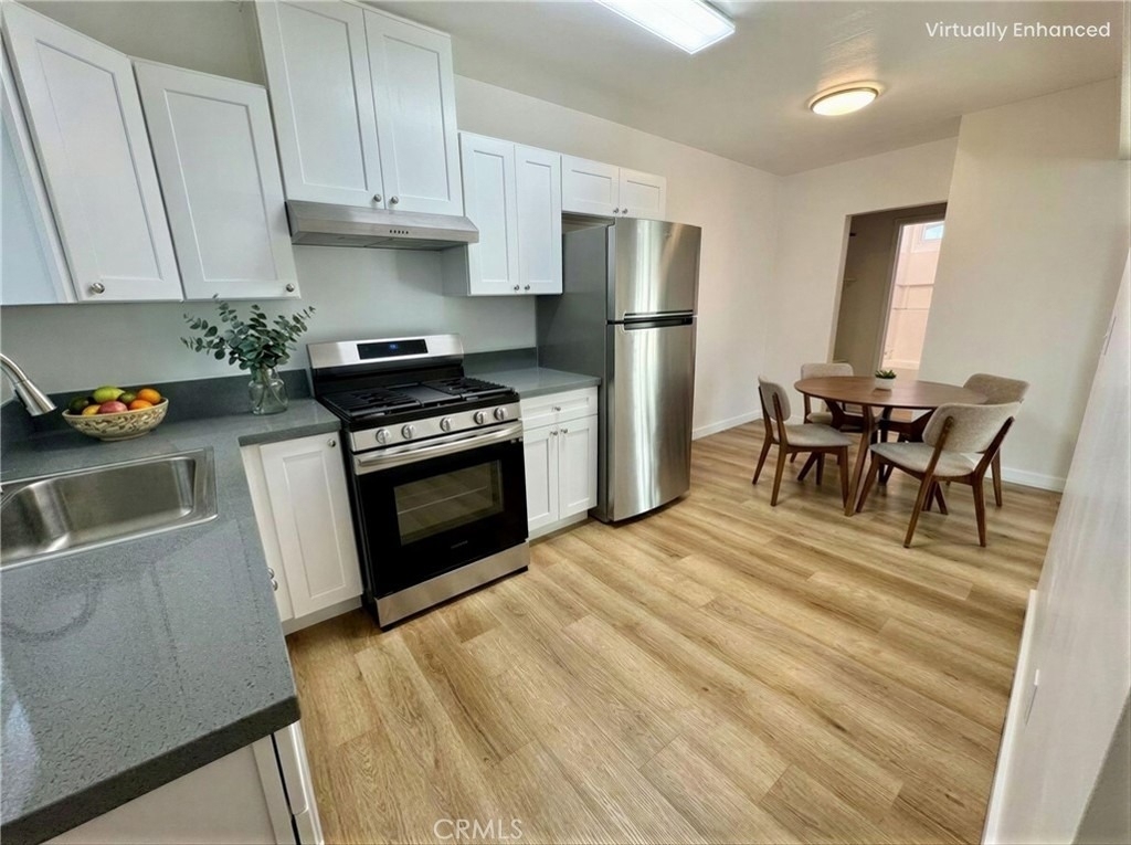 1114 N Mayfair - Photo 3