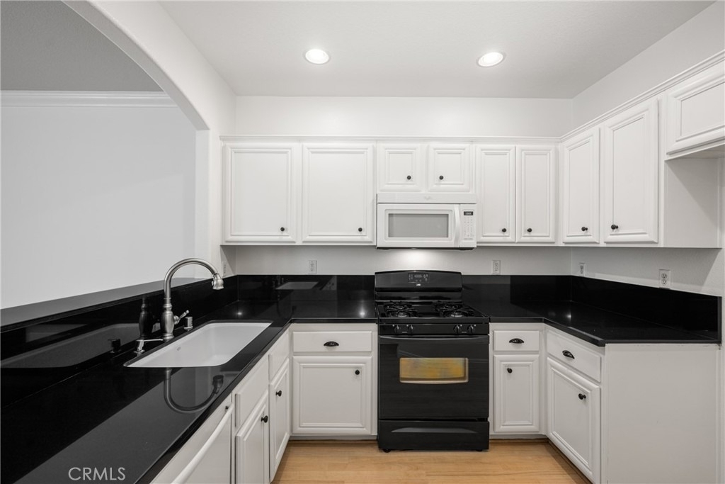 24 Crestline - Photo 13