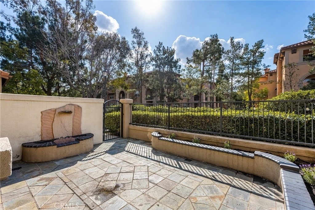 24 Crestline - Photo 4