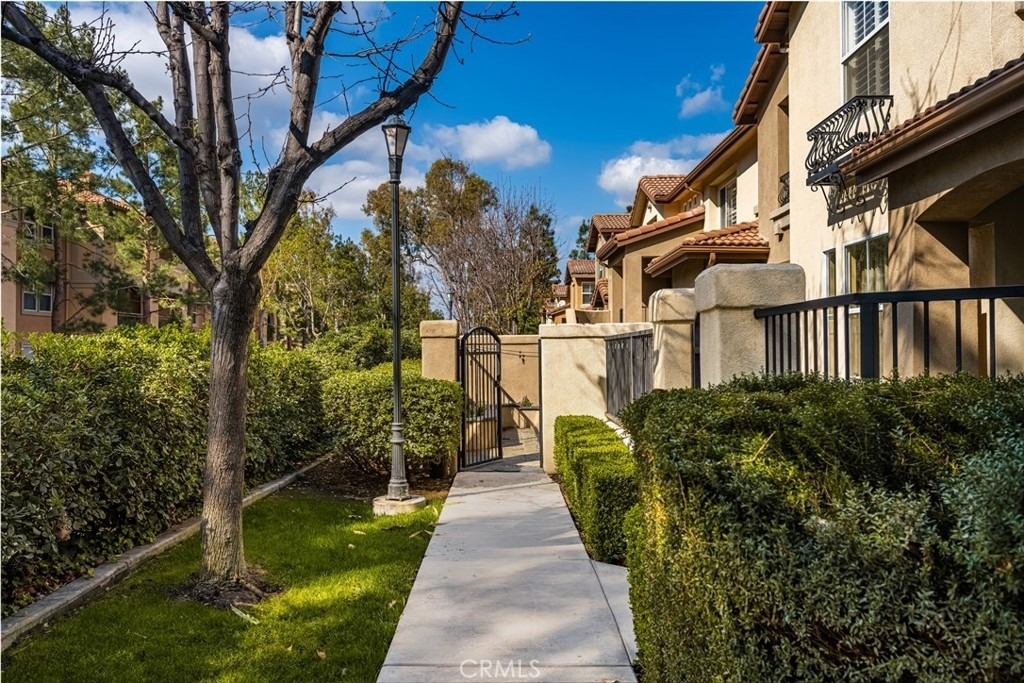 24 Crestline - Photo 1