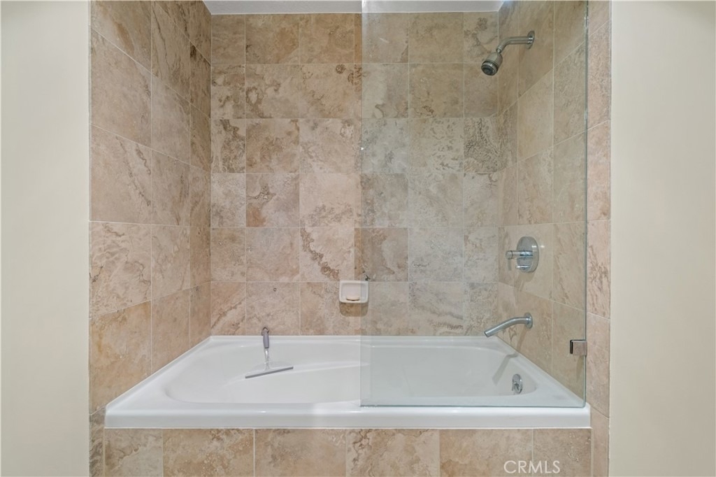 3141 Michelson Drive - Photo 18