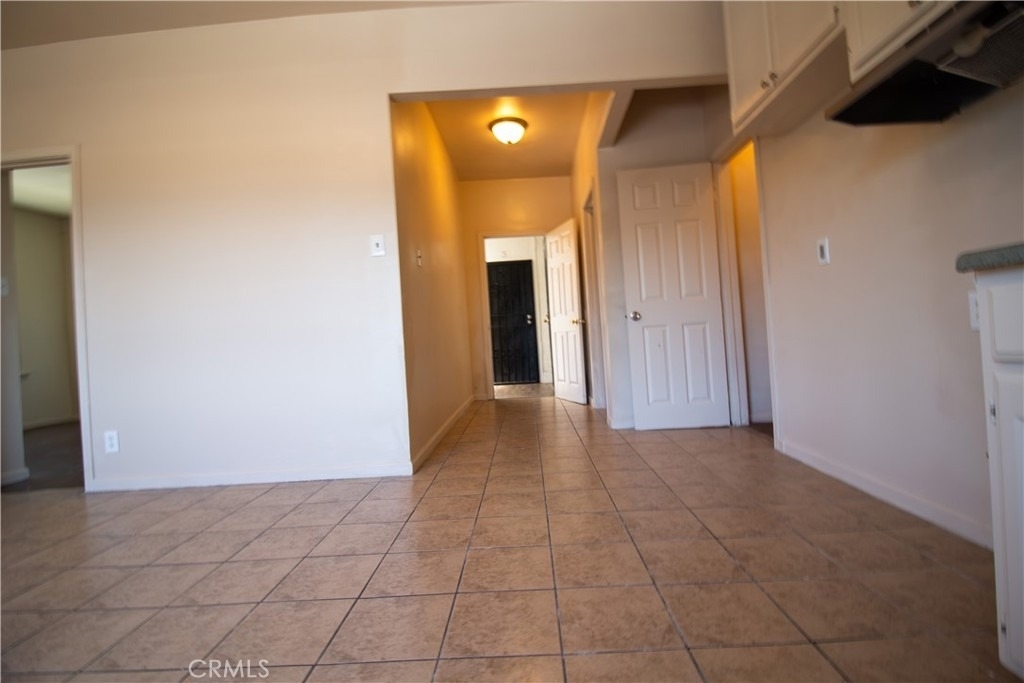 4529 S Vermont - Photo 1