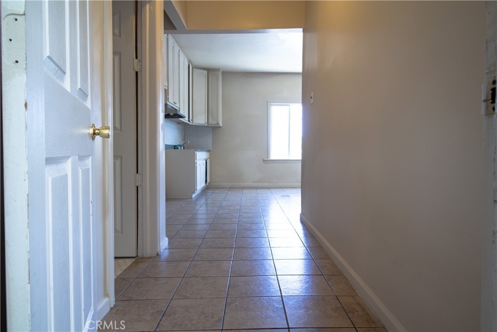 4529 S Vermont - Photo 4