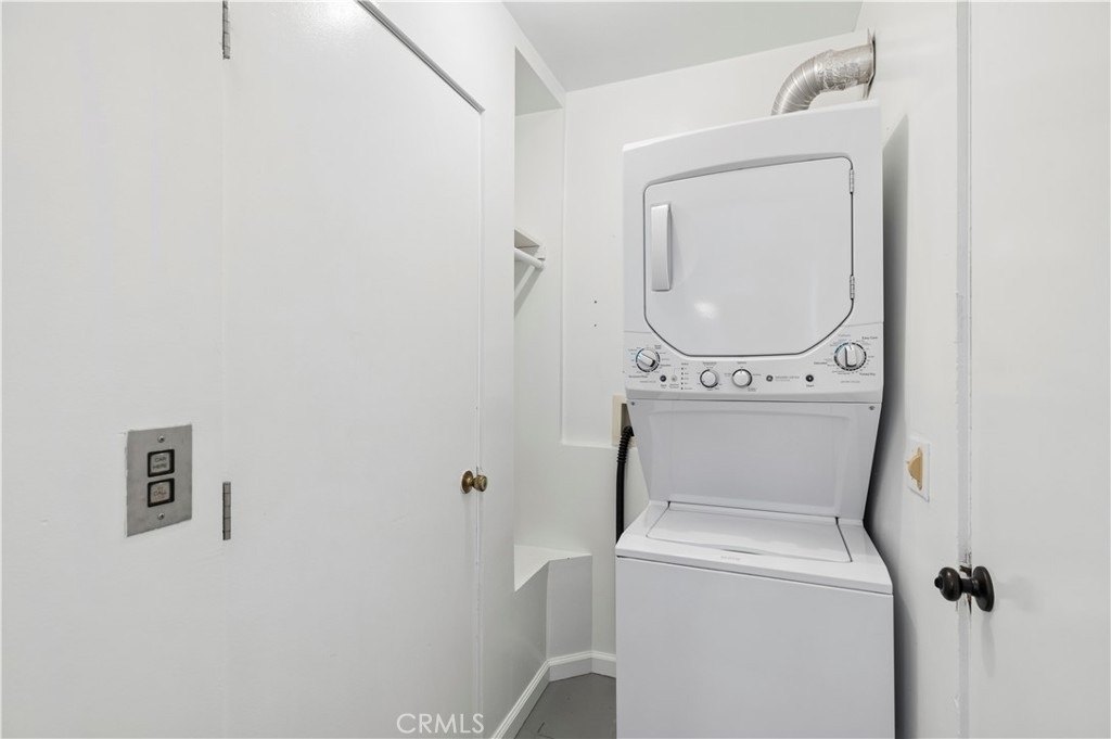 618 Acacia - Photo 14