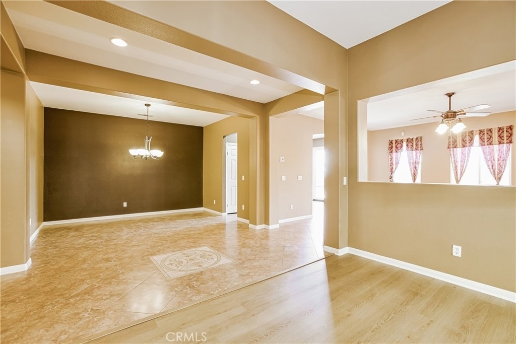 25088 Cypress St - Photo 2