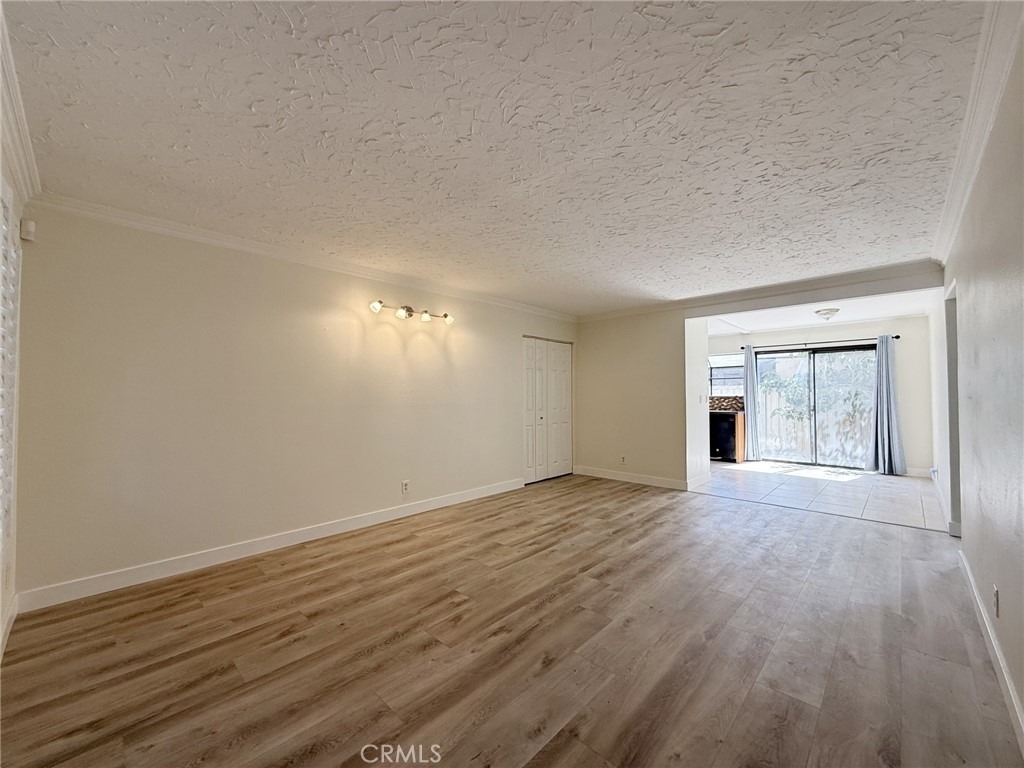 231 Springview - Photo 2