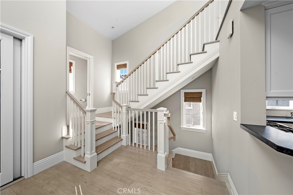515 1/2 Narcissus Avenue - Photo 7