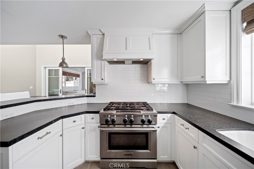 515 1/2 Narcissus Avenue - Photo 12