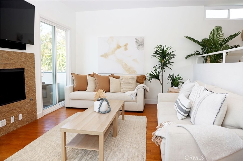 161 Ruby Street - Photo 2