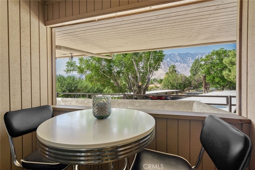 510 N Villa Court - Photo 15