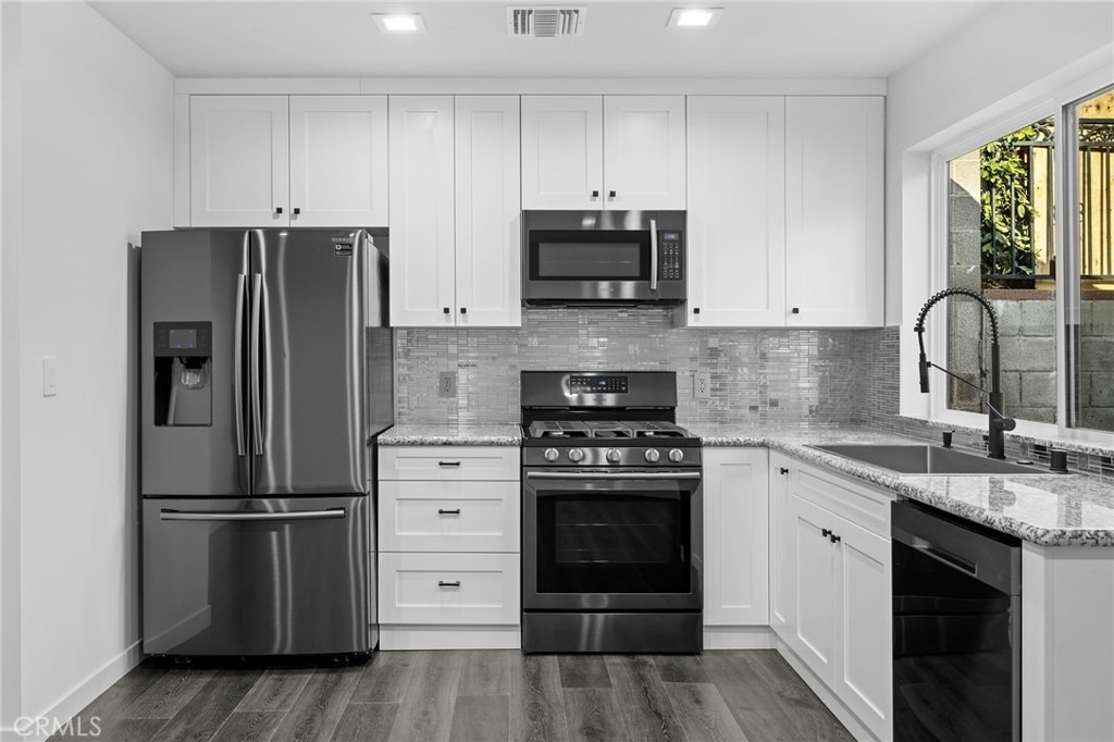915 Cornell - Photo 7