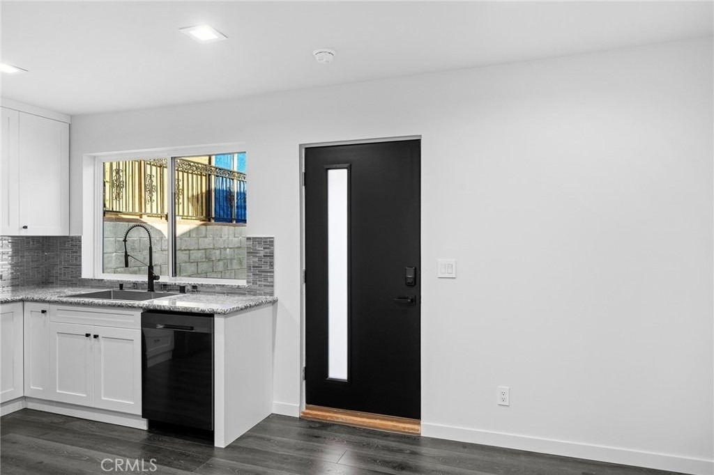 915 Cornell - Photo 1