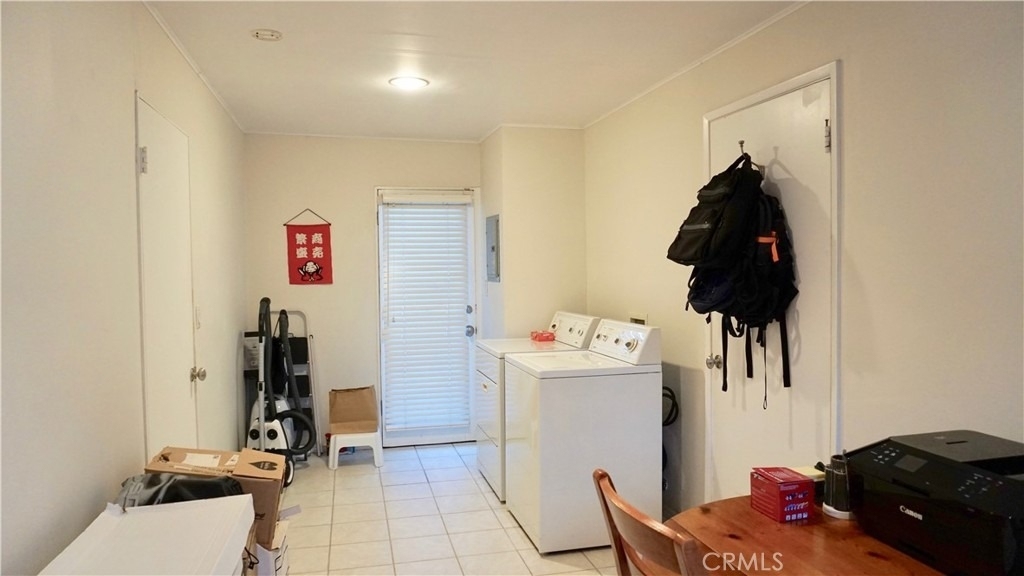 4435 Caledonia Way - Photo 14