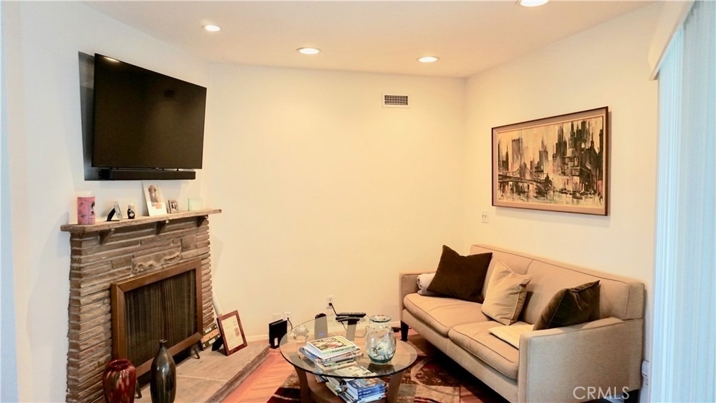 4435 Caledonia Way - Photo 6