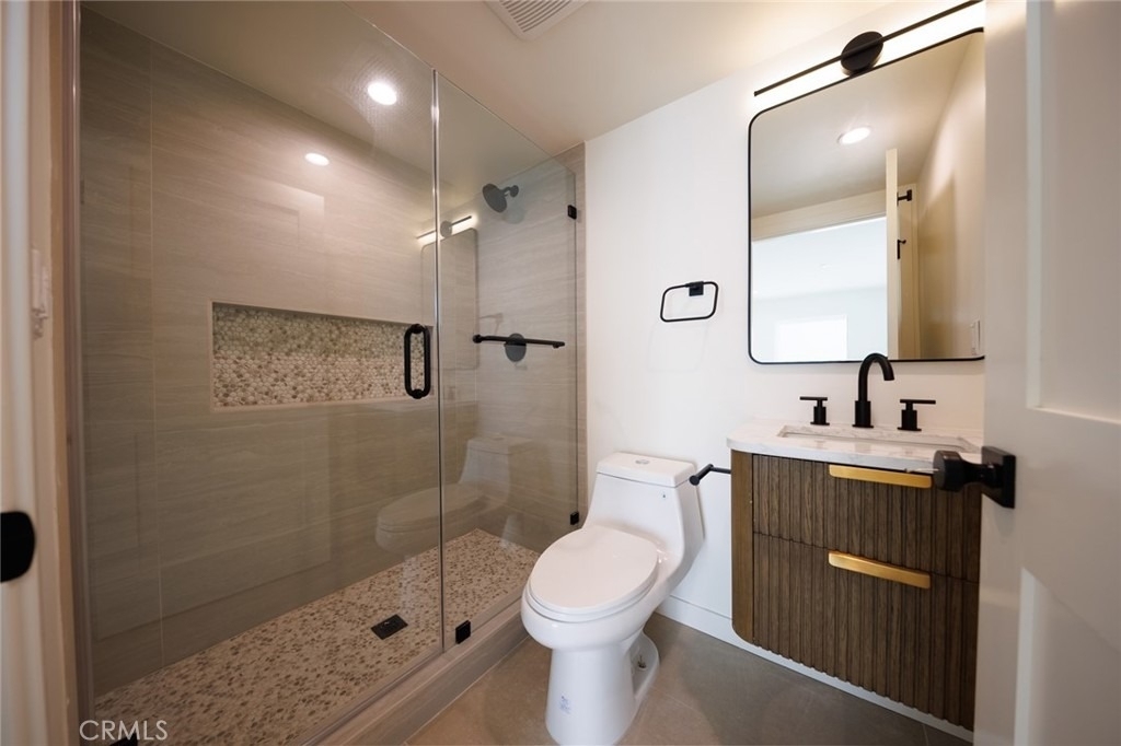5933 Comey Avenue - Photo 20
