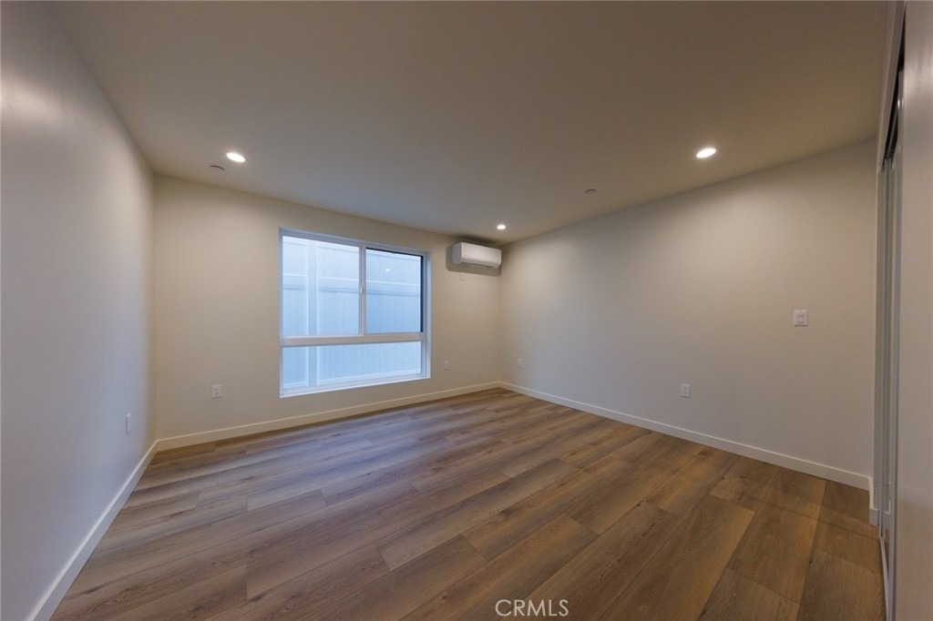 5933 Comey Avenue - Photo 21