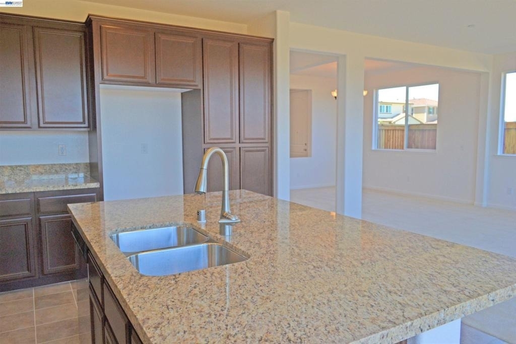 2602 Brookshire St - Photo 3