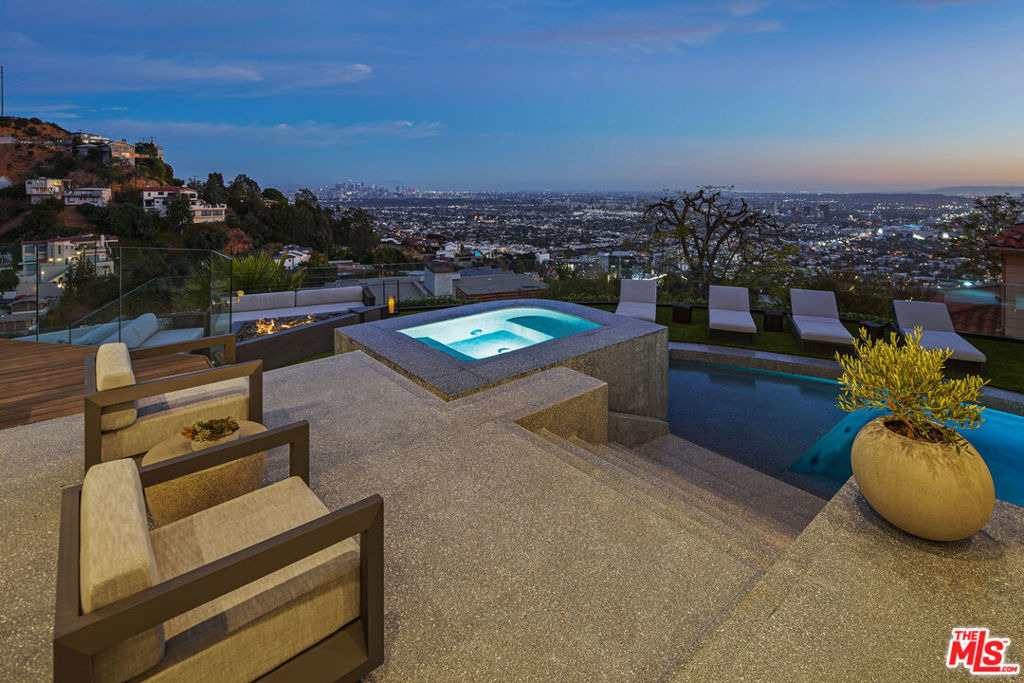 1500 Viewsite Terrace - Photo 2