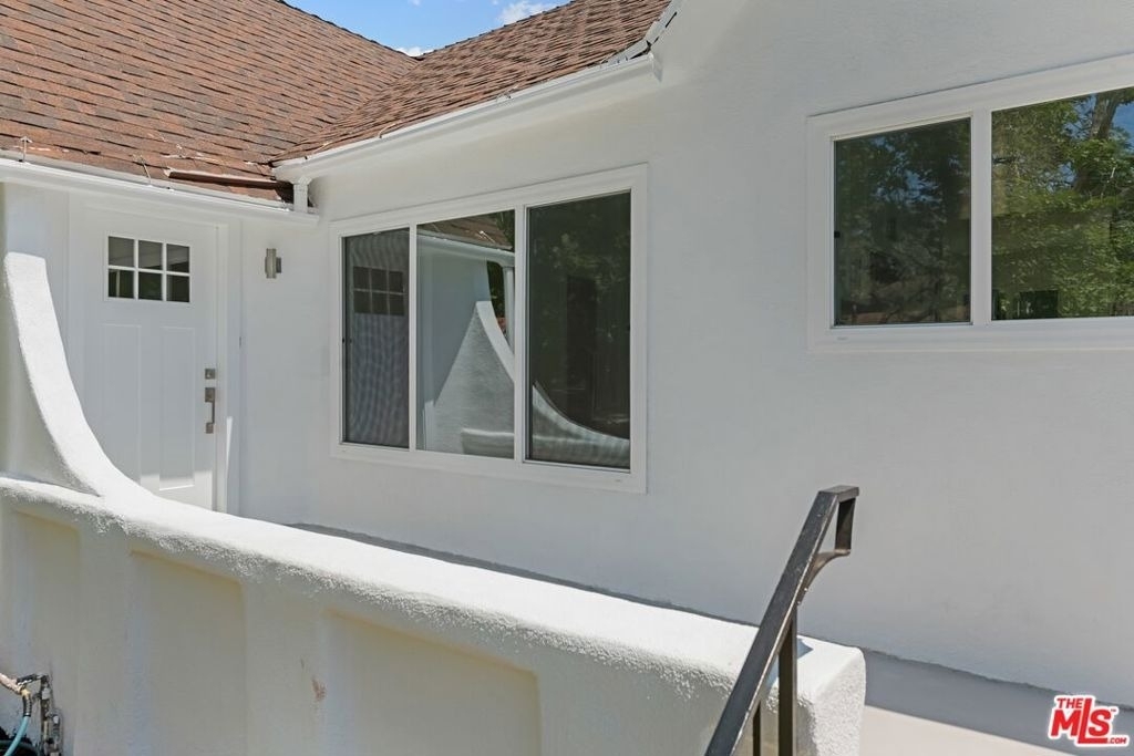 2316 Selby Avenue - Photo 3