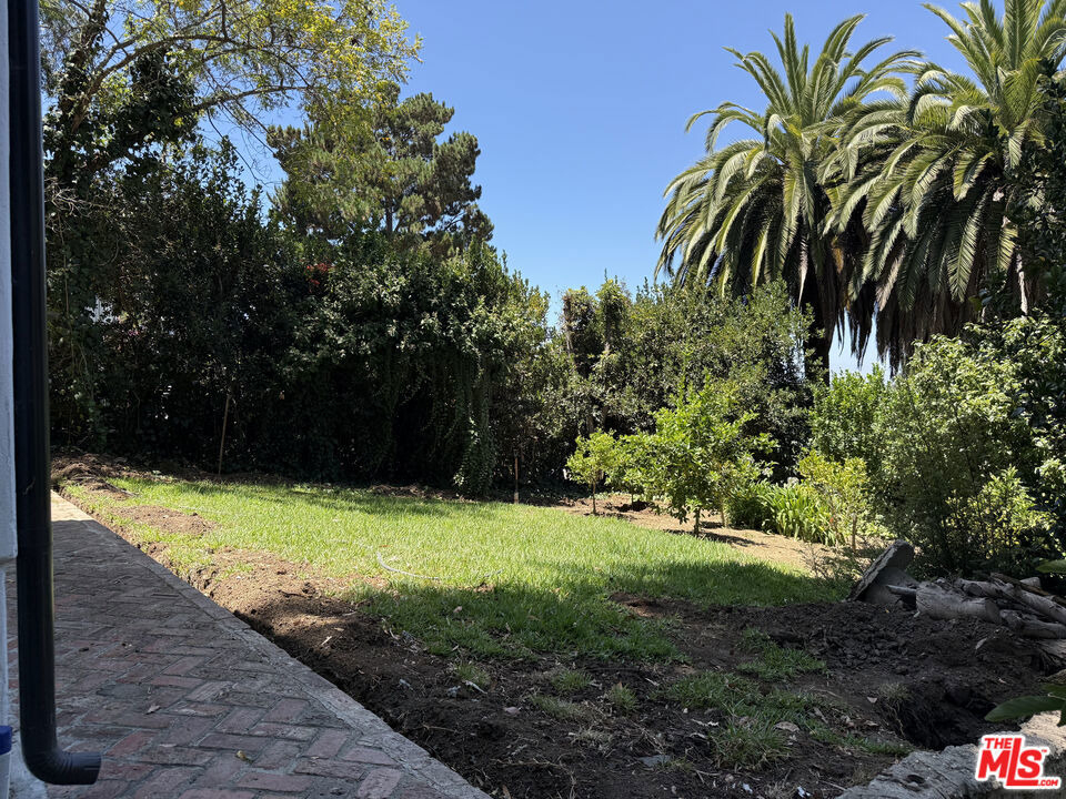 3475 N Knoll Dr - Photo 17