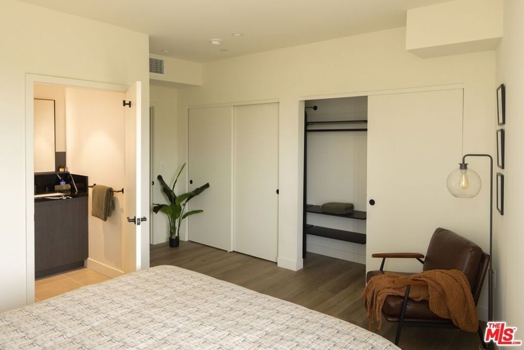 1110 S Spaulding Avenue - Photo 15