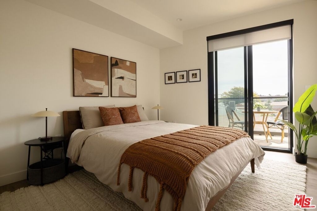 1110 S Spaulding Avenue - Photo 9
