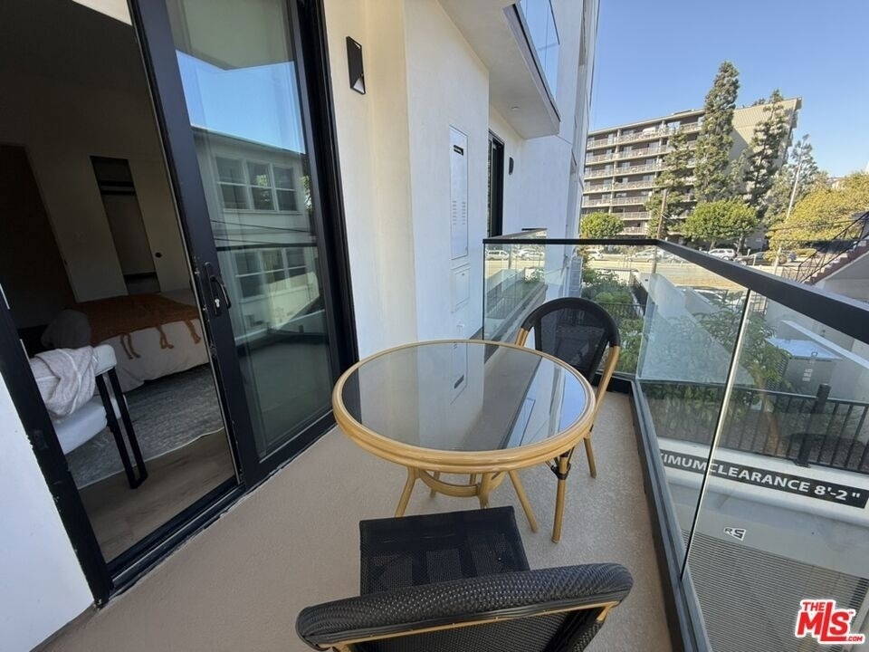 1110 S Spaulding Avenue - Photo 16
