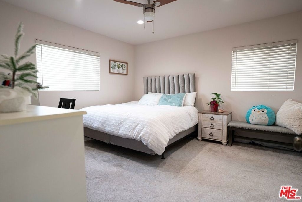 306 E 36th Street - Photo 5