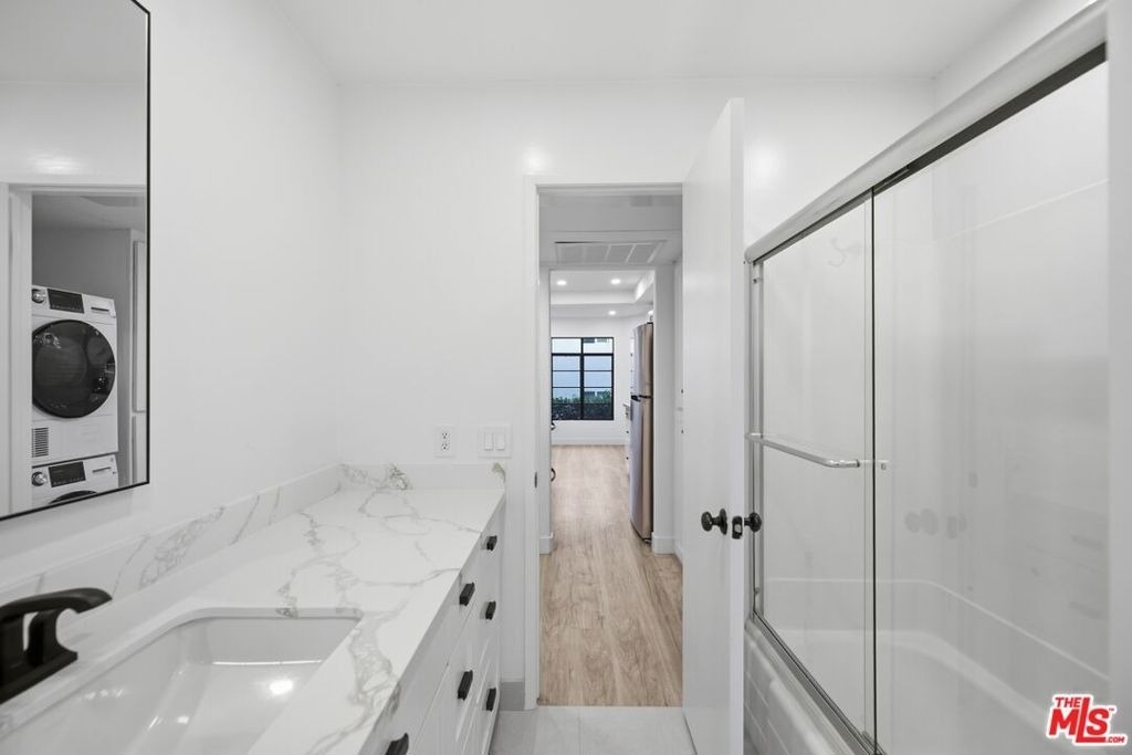 13025 Moorpark Street - Photo 13