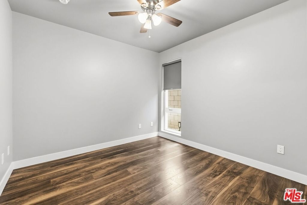 6021 W Beachwood Lane - Photo 19