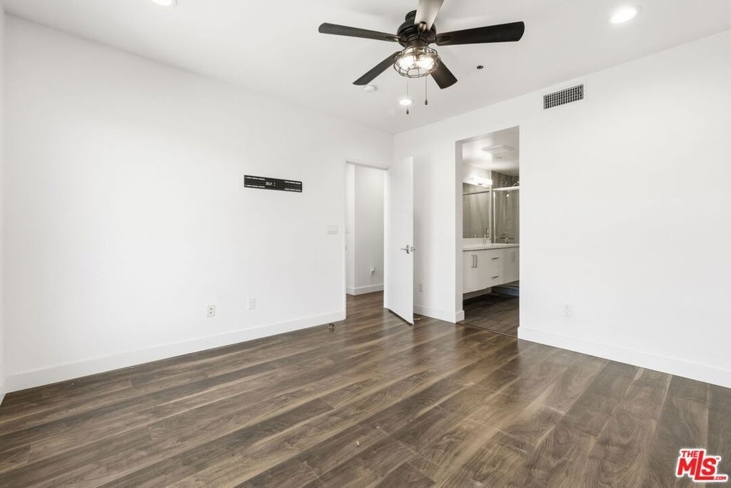 6021 W Beachwood Lane - Photo 12
