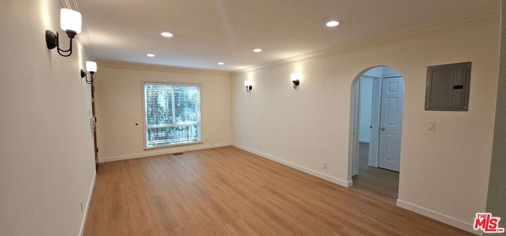 451 S Doheny Drive - Photo 3