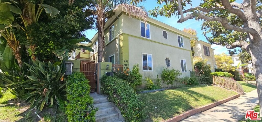 451 S Doheny Drive - Photo 0