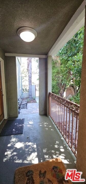 451 S Doheny Drive - Photo 19