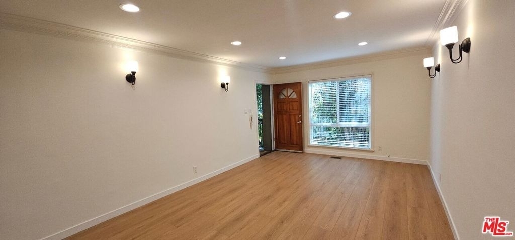 451 S Doheny Drive - Photo 1