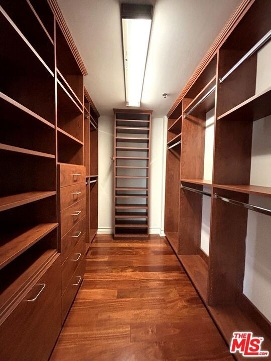 122 N Clark Drive - Photo 10