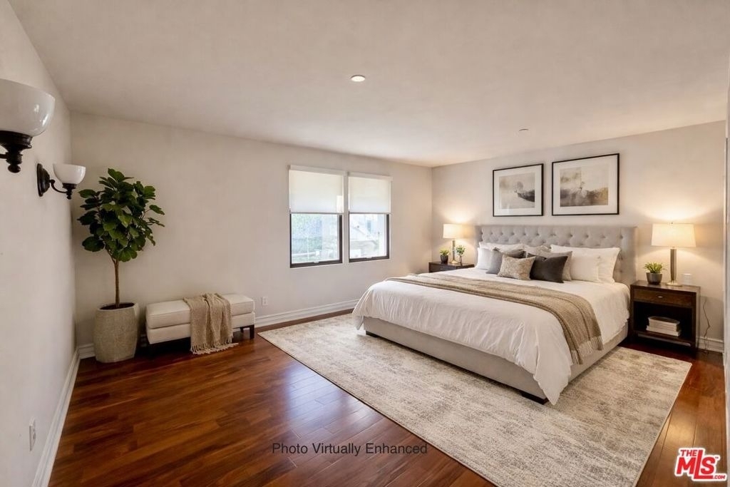122 N Clark Drive - Photo 7