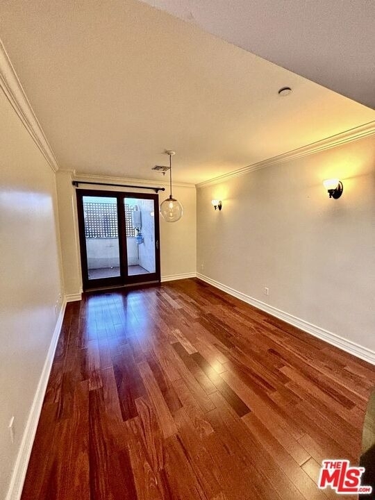 122 N Clark Drive - Photo 13