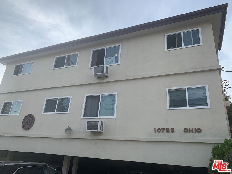 10789 Ohio Avenue - Photo 1
