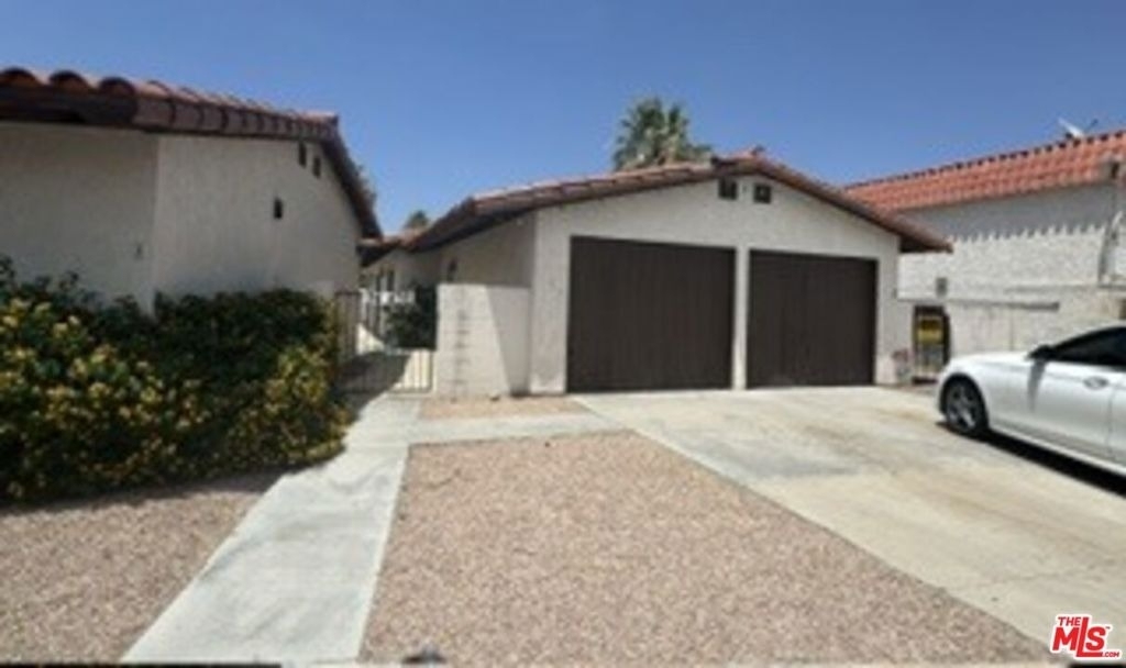 74430 Driftwood Drive - Photo 0
