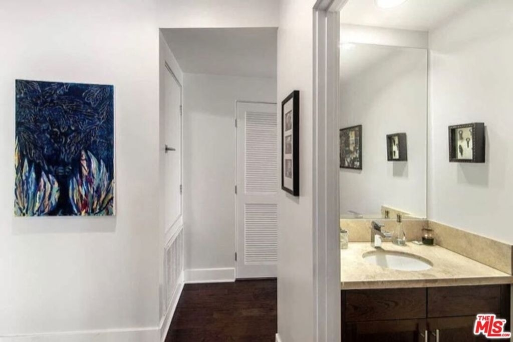817 N Alfred Street - Photo 2