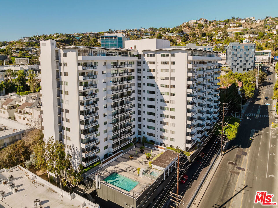 1155 N La Cienega Boulevard - Photo 11