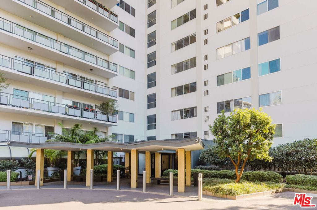 1155 N La Cienega Boulevard - Photo 15