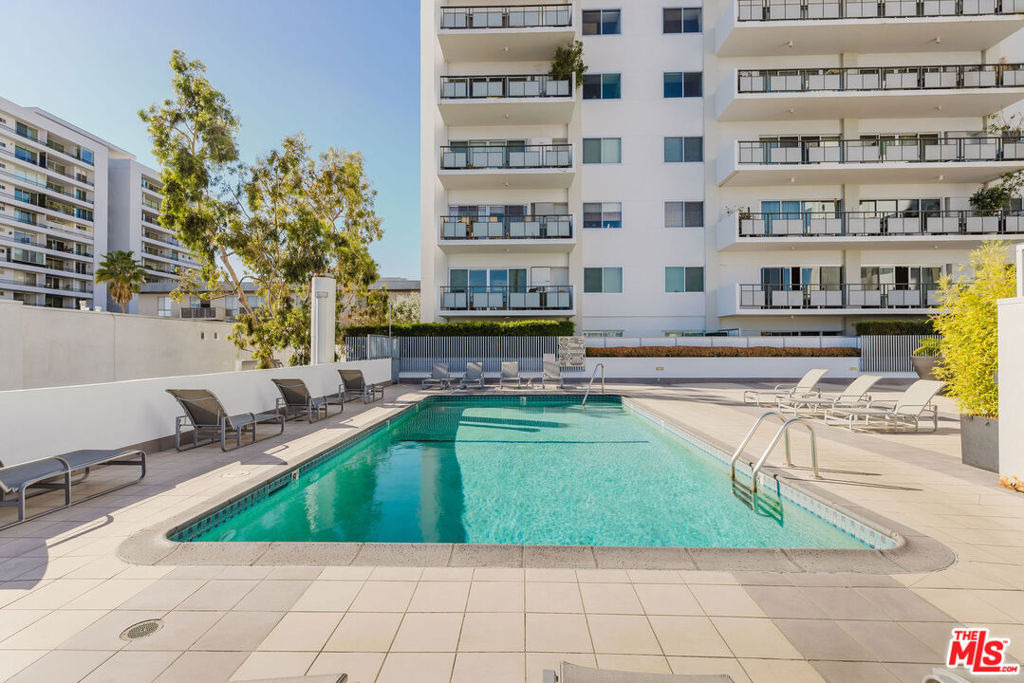 1155 N La Cienega Boulevard - Photo 17