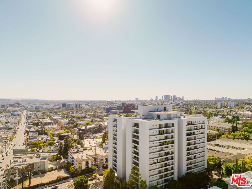 1155 N La Cienega Boulevard - Photo 10